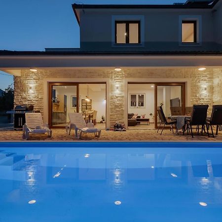 Charming Holiday Home Dolac In Rural Area With Pool Slime Exterior photo